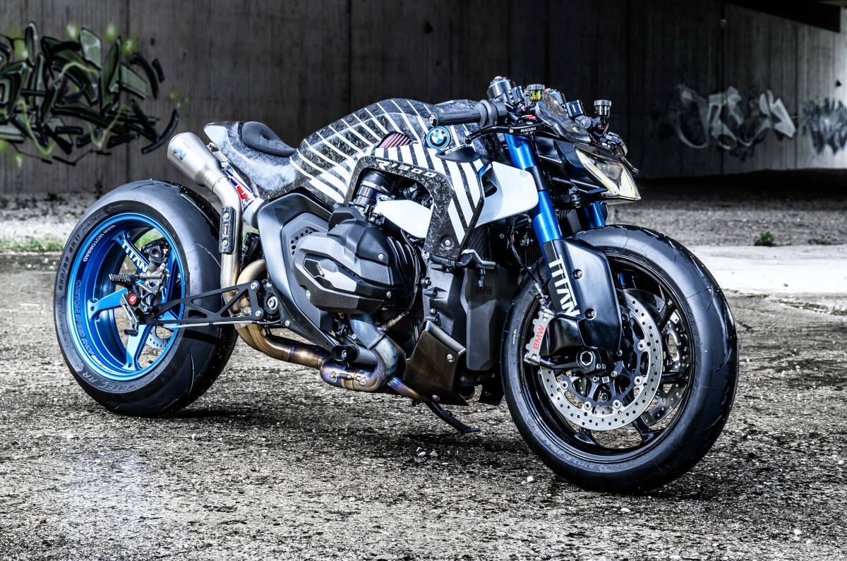 BMW R 1300 R Titan custom dragster pushes the platform&#8217;s limits